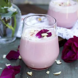 ROSE SHAKE